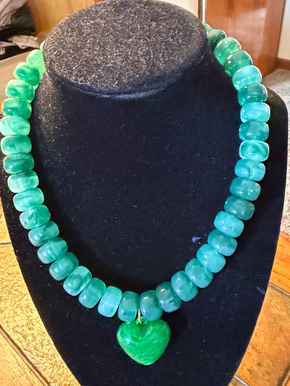 NWOT Blue Green Beaded Heart Dopamine Necklace